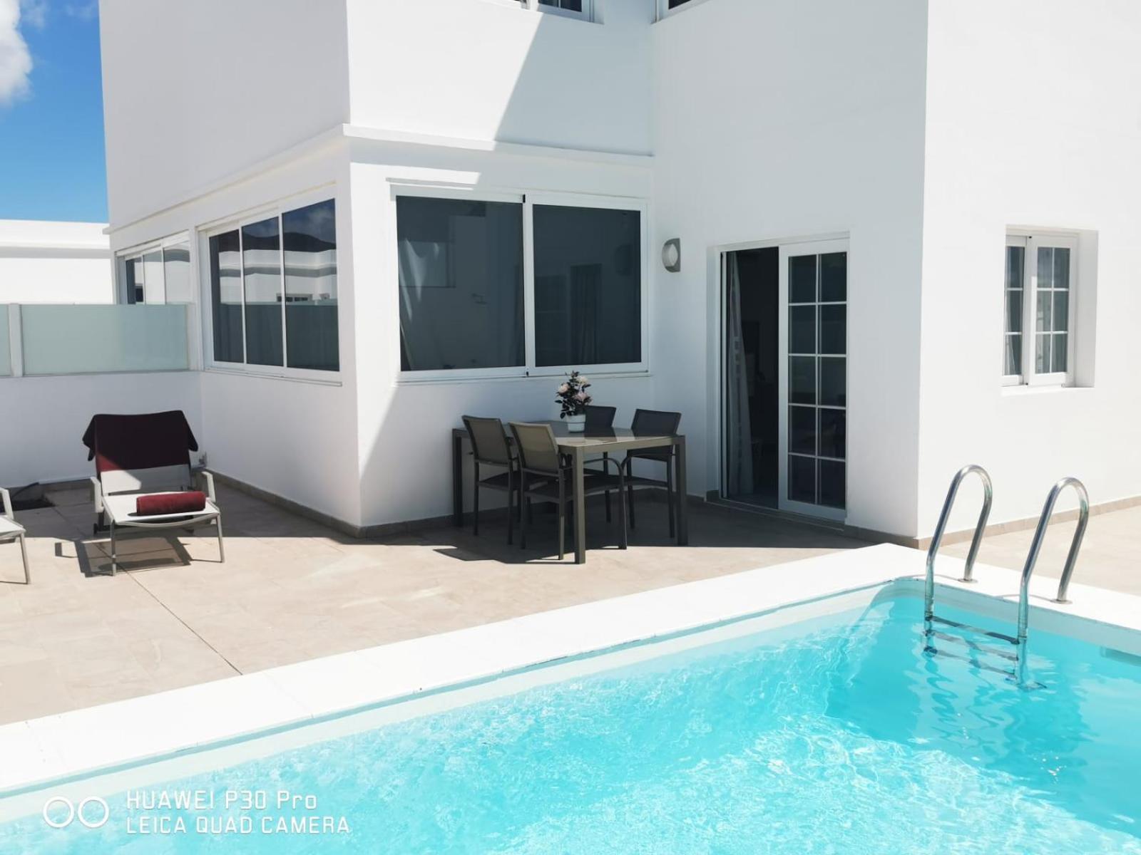 Villa Ocean Wave - Sea Views - Private Pool Playa Blanca  Kültér fotó
